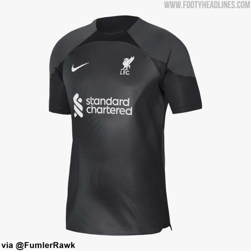 liverpool fc vapour kit