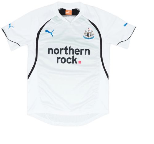 Newcastle United 2010-11 Kits