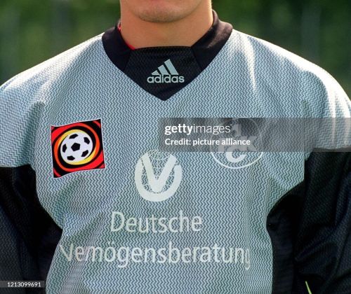 Borussia Dortmund 1998-99 Home Kit