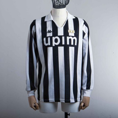 Juventus FC 1989-90 Kits
