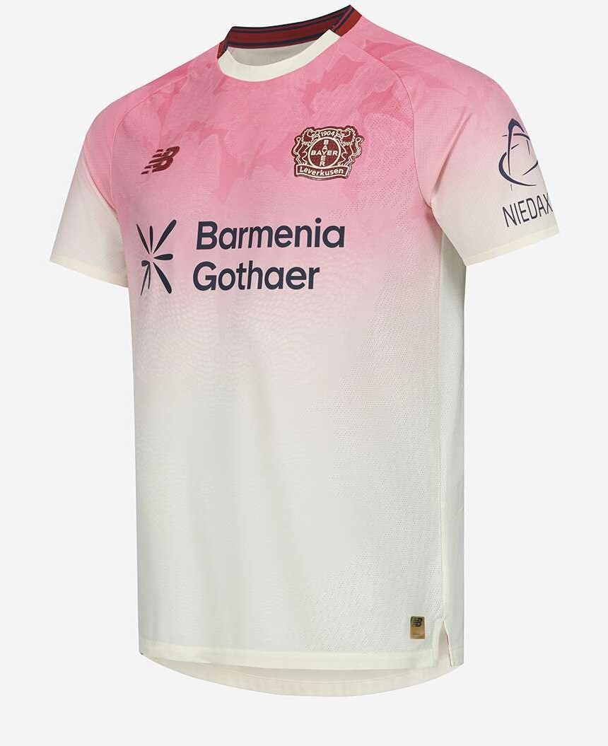 Bayer Leverkusen Schneider 25番ユニフォーム Bayer Leverkusen Schneider 25番ユニフォーム