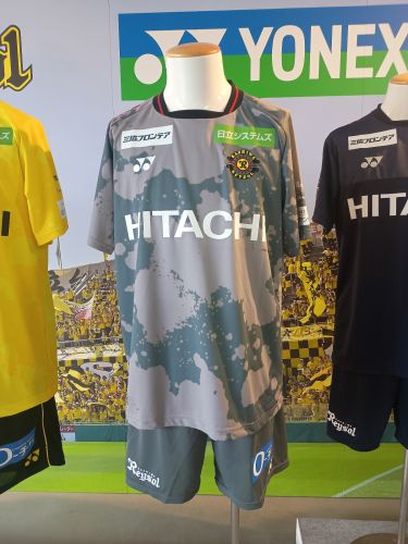 KASHIWA REYSOL 2013優勝記念シャツ 柏レイソル オフィシャルオンラインショップ｜KASHIWA REYSOL