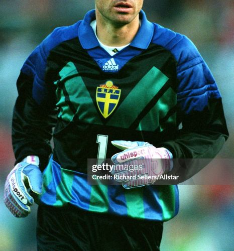 スウェーデン代表 1992 アウェイ ユニフォーム スウェーデン代表 歴代ユニフォーム - ユニ11